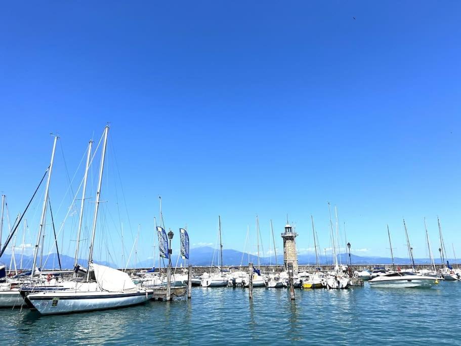 Attico In Piazza Matteotti Desenzano del Garda Exterior foto